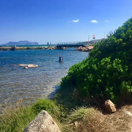 Il Faro شقة